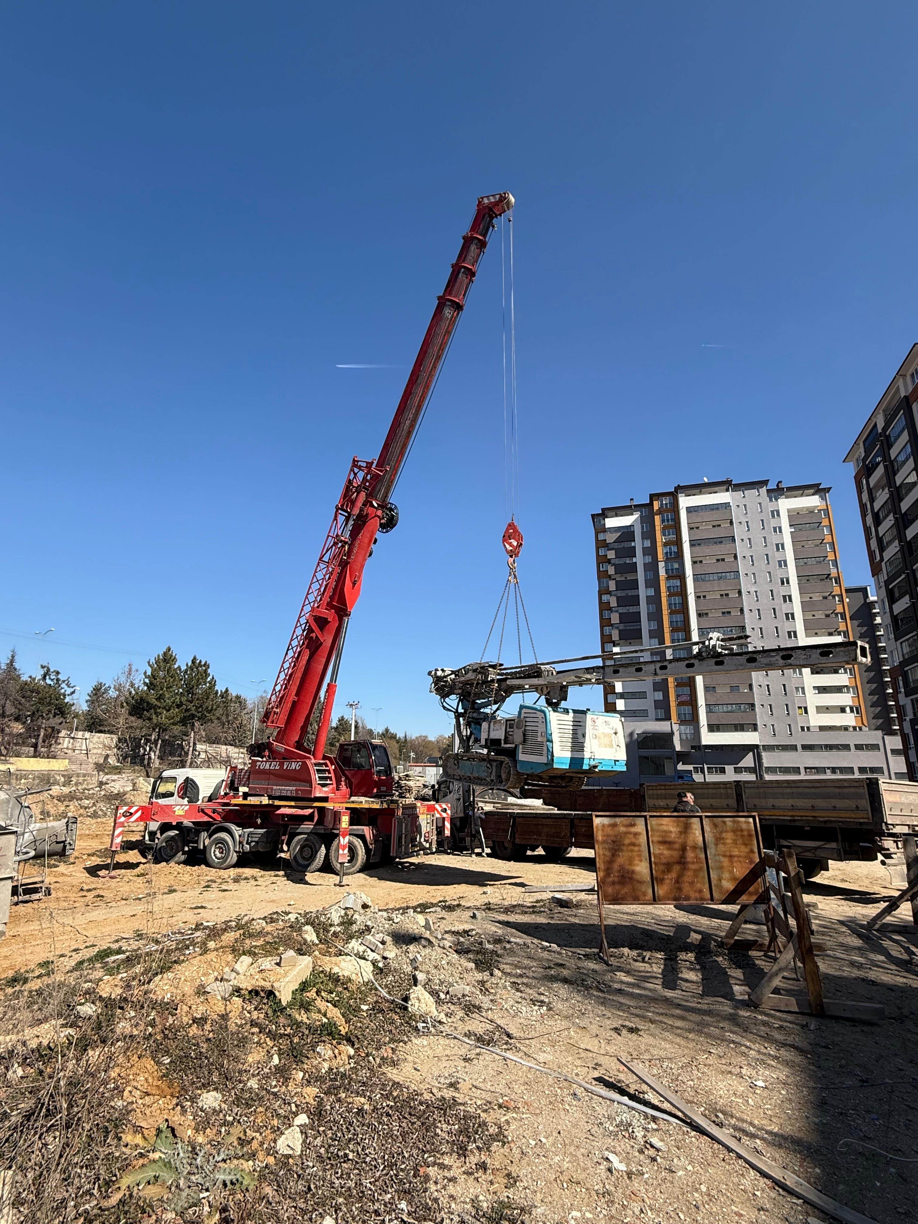 MOBİL VİNÇ 70 TON